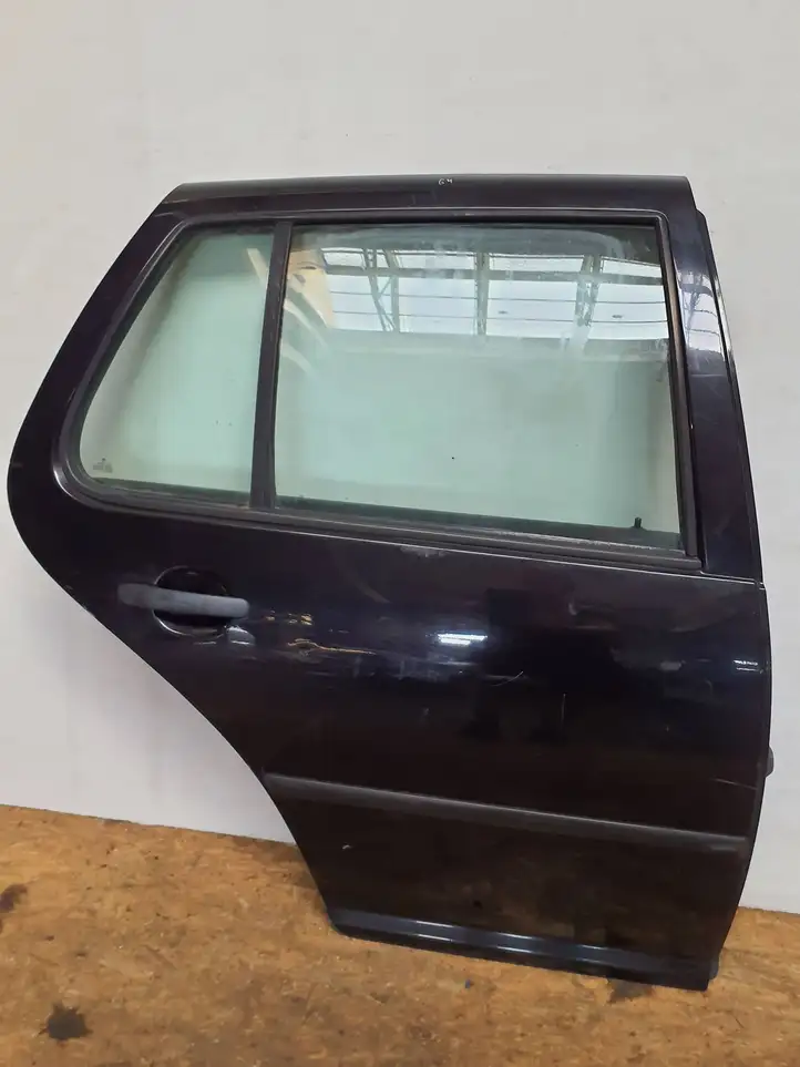 Volkswagen Golf IV (1998 - 2005)   Задняя дверь