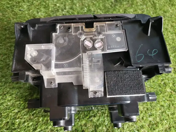 Lexus GX J120 (2002 - 2009) 5891060040 Ящик центральной консоли — фото 5
