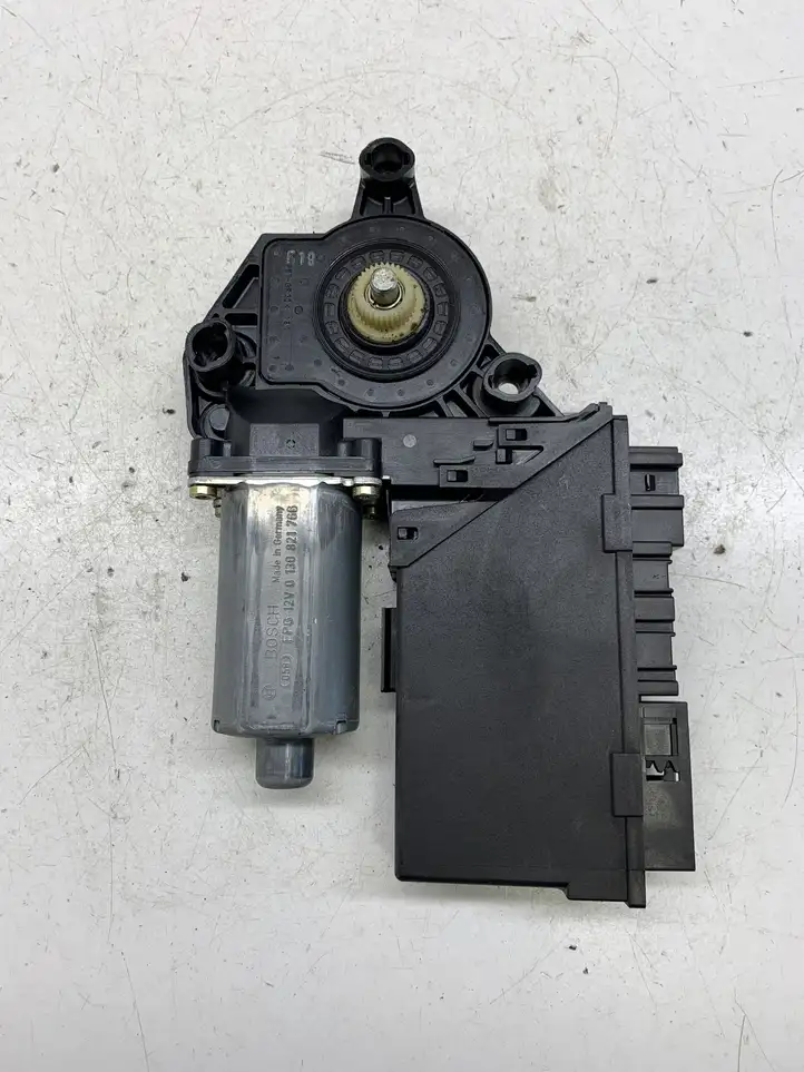 Audi A4 S4 B6 8E 8H (2000 - 2006) 8E0959802A Стеклоподъемник задней двери — фото 2