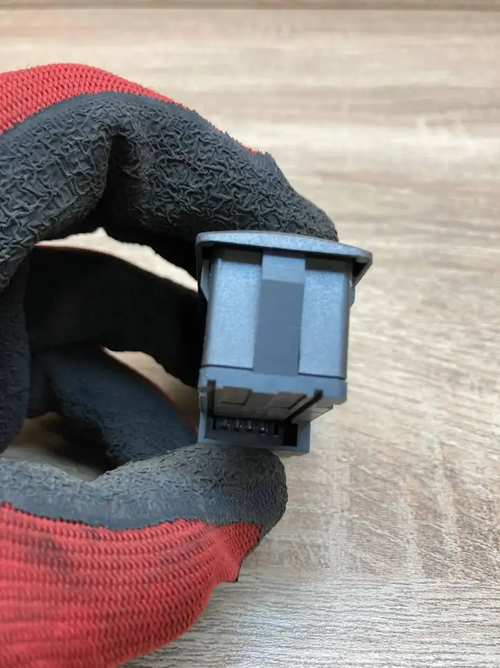 BMW 7 E65 E66 (2001 - 2008)  6922154 Кнопка SOS