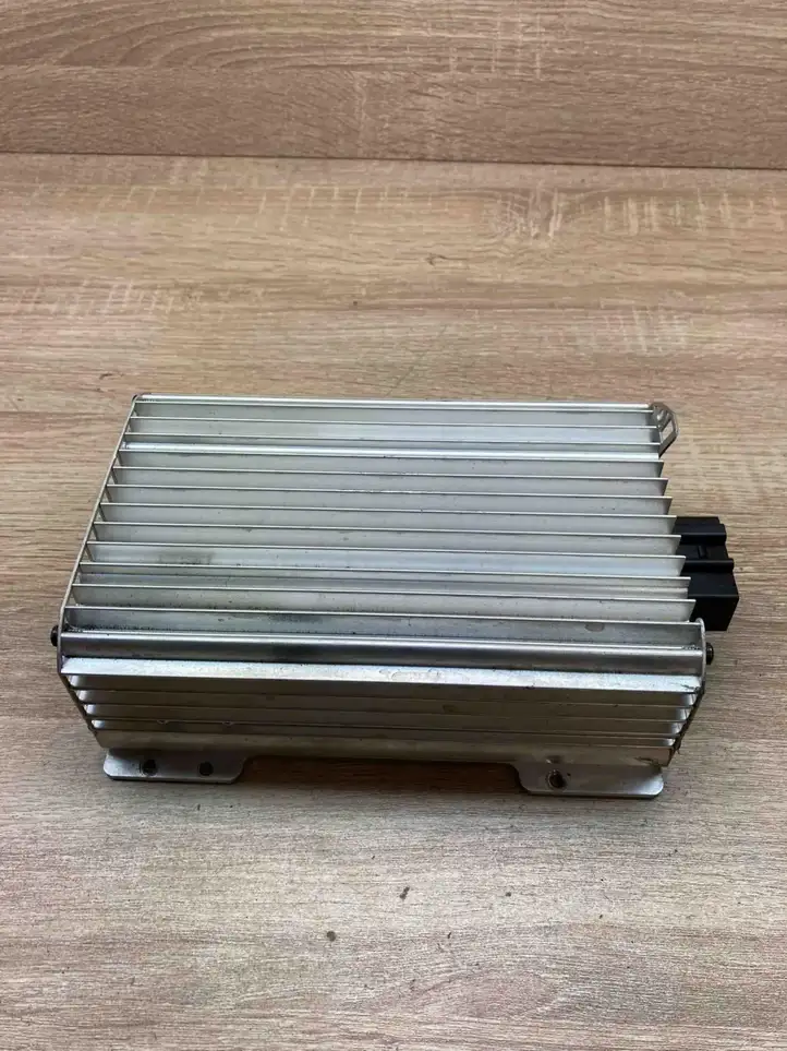 Audi A8 S8 D2 4D (1999 - 2002) 4E0035223C Усилитель звука — фото 6