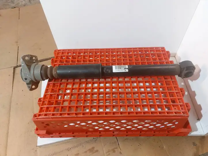 Audi A7 (2010 - 2014)  4G5035C Задний амортизатор с пружиной