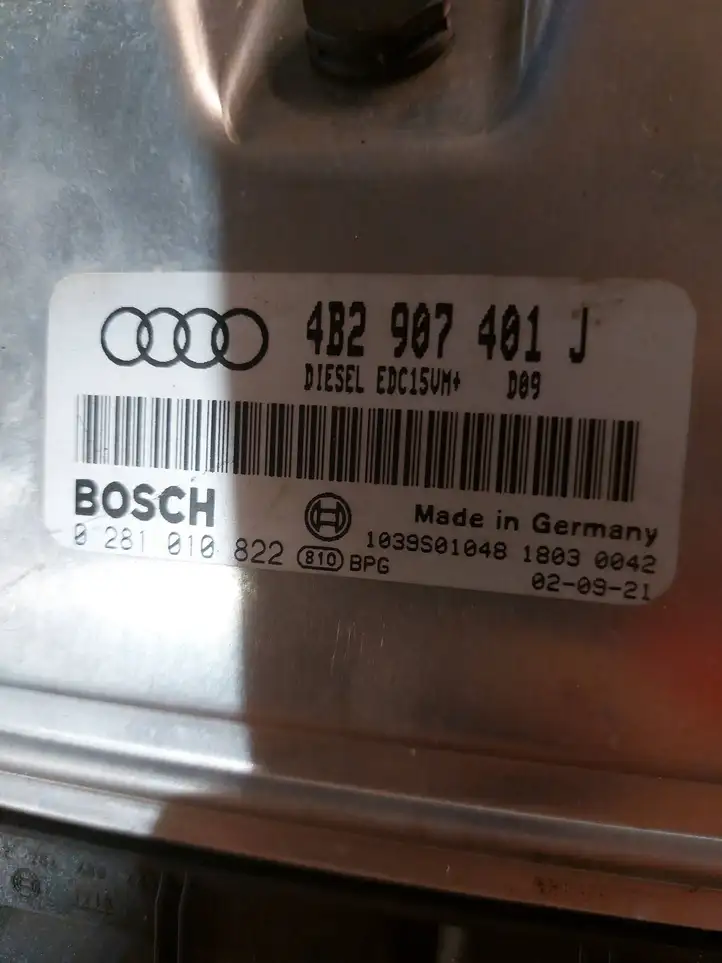 Audi A6 Allroad C5 (2000 - 2006) 4B2907401J Блок управления двигателем (ЭБУ) — фото 3