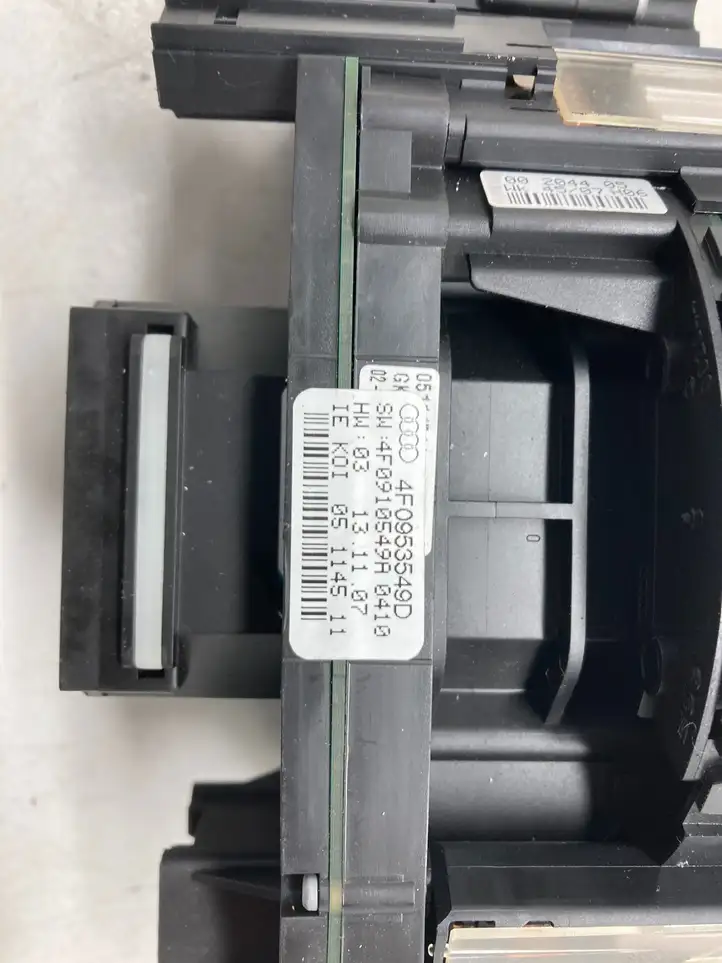 Audi A6 (2008 - 2011)  4F0953549D Ручка поворотов/ фонарей