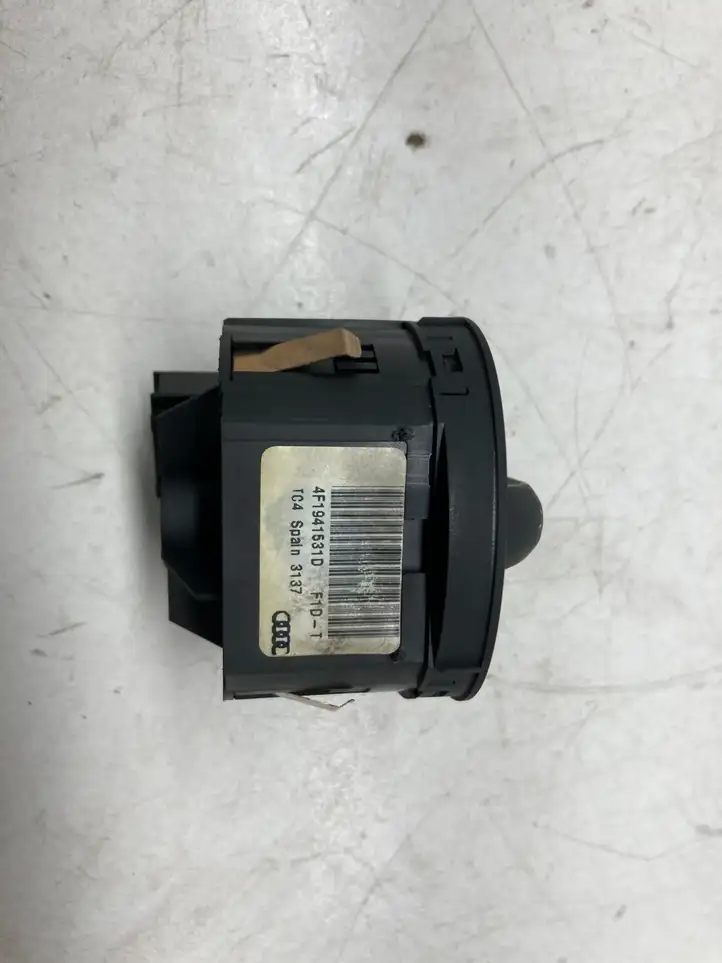 Audi A6 S6 C6 4F (2008 - 2011) 4F1941531D Включатель фонарей — фото 3
