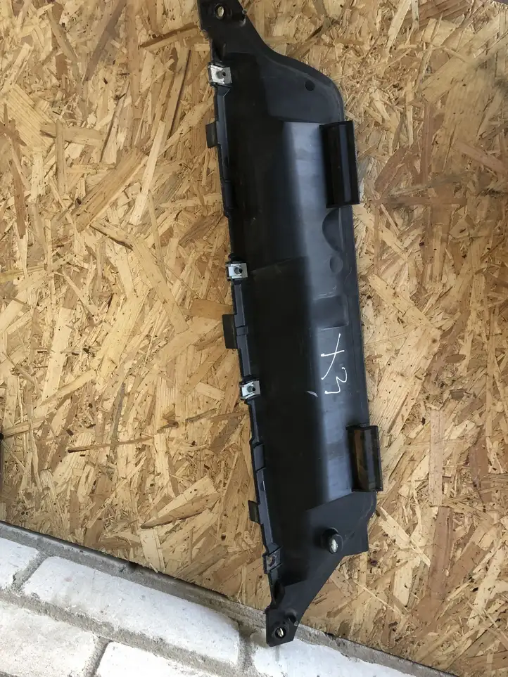 BMW X3 E83 (2003 - 2010)  3404357 Крышка микрофильтра воздуха