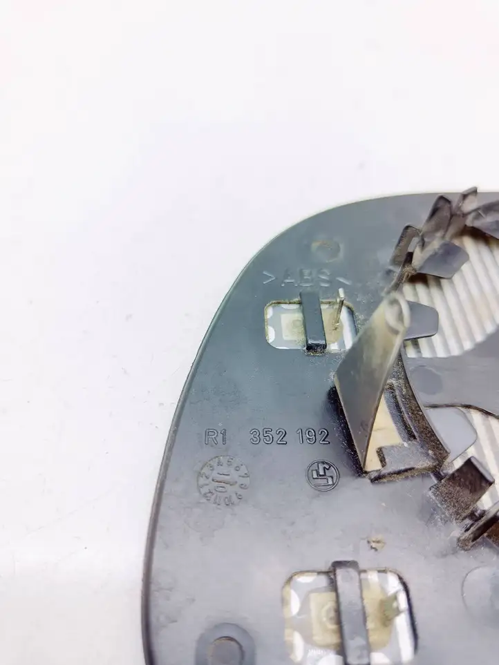 Opel Vectra (2002 - 2005)  1352192 Части зеркала