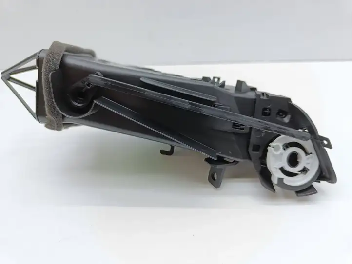 Opel Zafira C (2014 - 2016) 13427382 Центральный воздушный дефлектор — фото 3