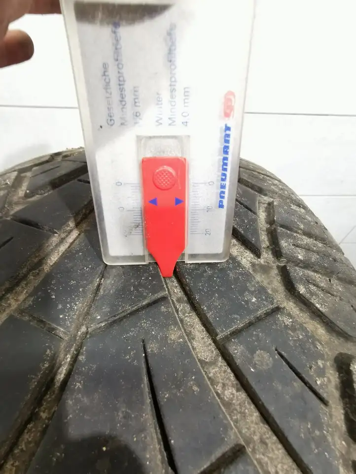 Mercedes-Benz CLS C219 (2003 - 2011)   Летняя покрышка (покрышки) R 14