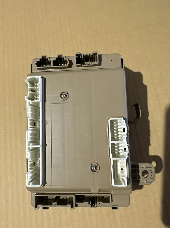 Subaru Outback (BT) (2019 - ) 82201AN80A Модуль комфорта — фото 4