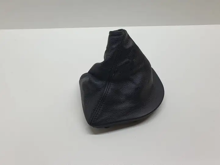 BMW 5 E60 E61 (2004 - 2010)  7521448 Отделка рычага переключения передач (кожа, головка)