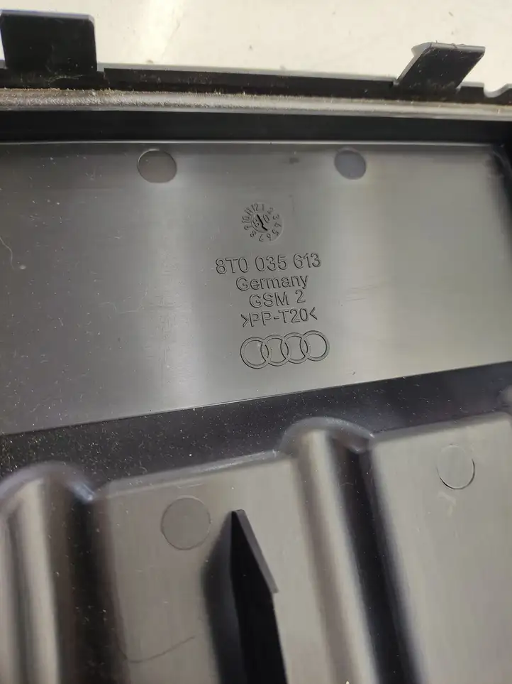 Audi A5 8T 8F (2007 - 2011) 8T0035619 Прочие детали салона — фото 8