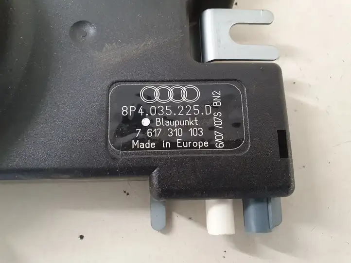 Audi A3/S3 8P (2004 - 2008) 8P4035225D Усилитель антенны — фото 3