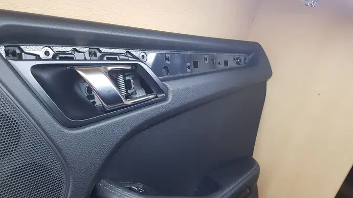 Porsche Macan (95B) (2014 - 2018) 95B867212 Обшивка задней двери — фото 2