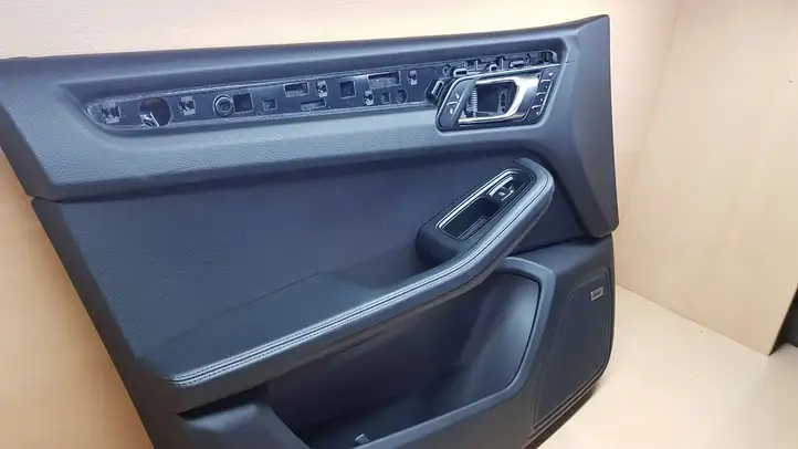 Porsche Macan (95B) (2014 - 2018) 95B867011 Обшивка передней двери — фото 4