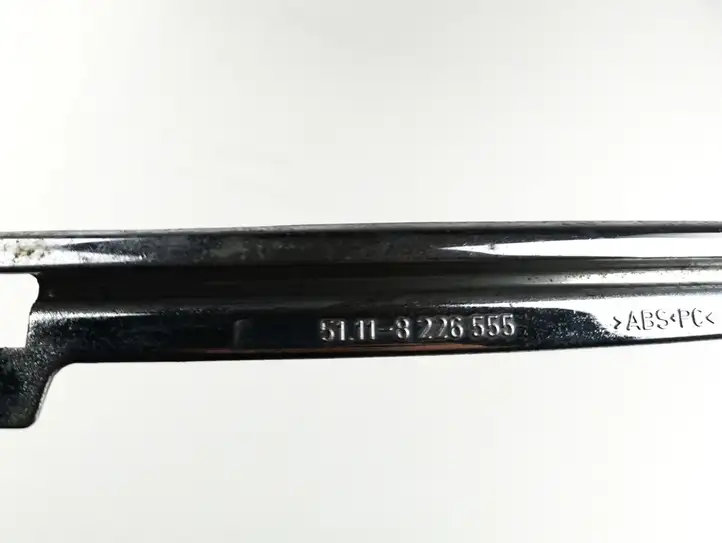 BMW 5 E39 (1996 - 2003) 8226555 Молдинг переднего бампера — фото 5