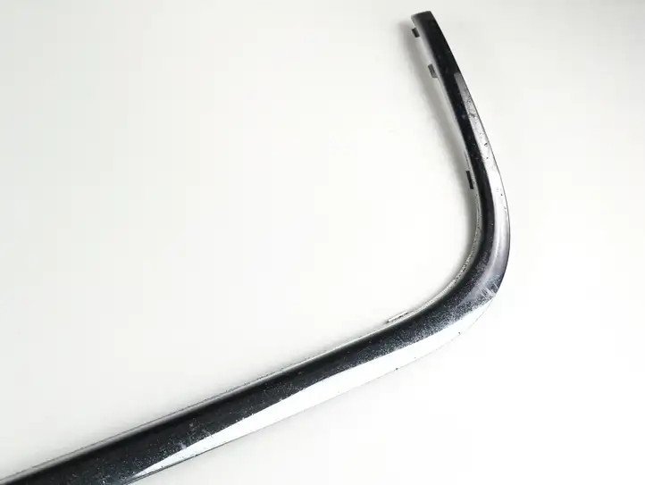 Volkswagen PASSAT B5.5 (2001 - 2005)  3b0853761a Верхняя решётка