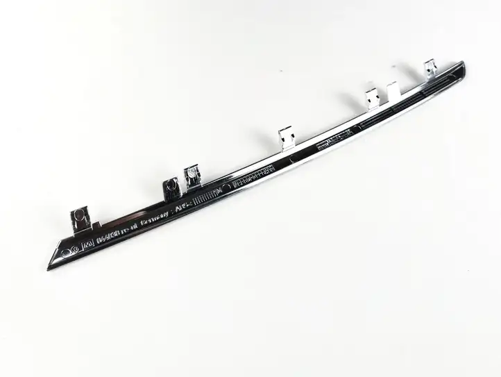 Volkswagen Passat CC (2008 - 2012)  044838 Верхняя решётка