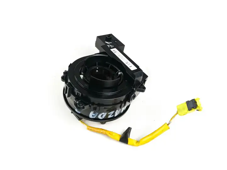 Mazda 3 I (2006 - 2009) BS3E66CS0A Контактное кольцо SRS — фото 2