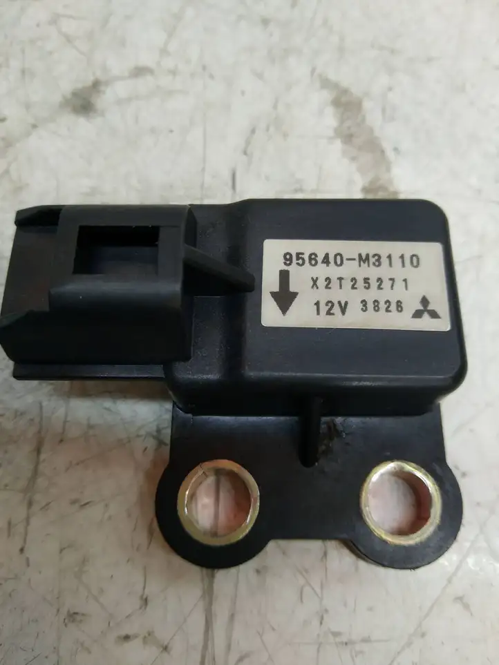 Hyundai Santa Fe (2000 - 2005) 95640M3110 Датчик удара SRS — фото 4
