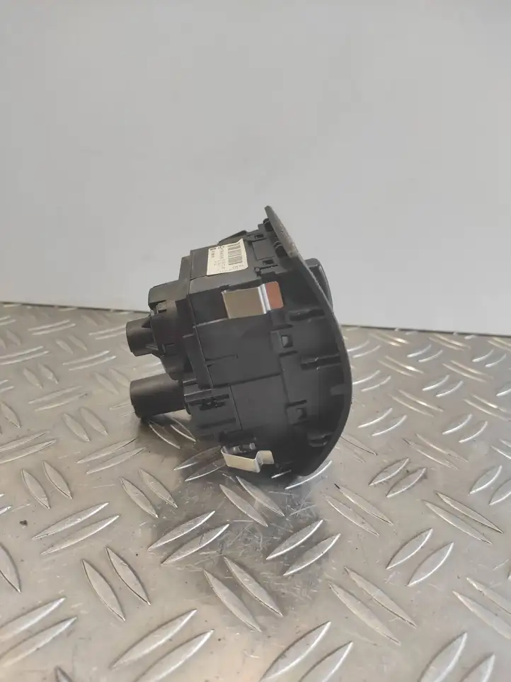 Mercedes-Benz ML W164 (2005 - 2011) A1645453304 Включатель фонарей — фото 4