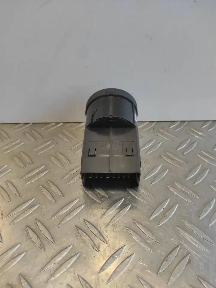 Audi A4 S4 B7 8E 8H (2004 - 2009) 8E0941531D Включатель фонарей — фото 2