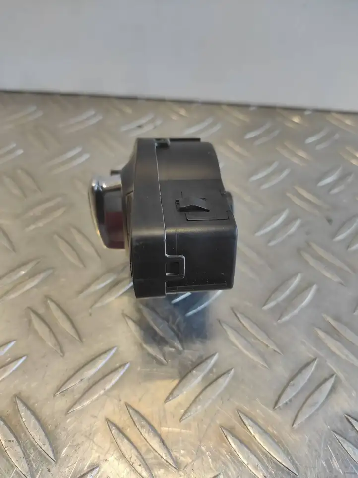 Audi A4 S4 B8 8K (2007 - 2011) 8K0941531G Включатель фонарей — фото 6