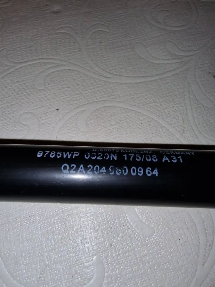 Mercedes-Benz C W204 (2007 - 2014)  A2049800964  Амортизатор капота