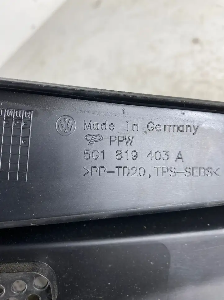 Volkswagen Golf VII (2013 - 2019) 5G1819403A Жабо стеклоочистителей — фото 6