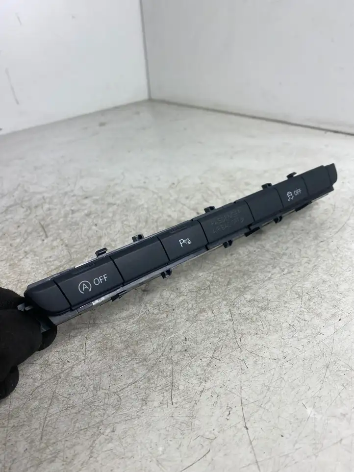 Audi A6 (2011 - 2014)  4G0927137D Блок переключателей