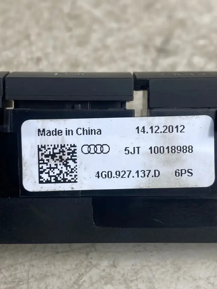 Audi A6 (2011 - 2014)  4G0927137D Блок переключателей