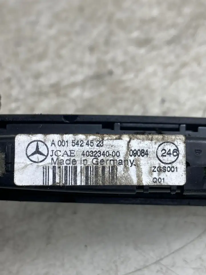 Mercedes-Benz E W212 (2009 - 2016) A0015424523 Экран парктроника PDC — фото 4