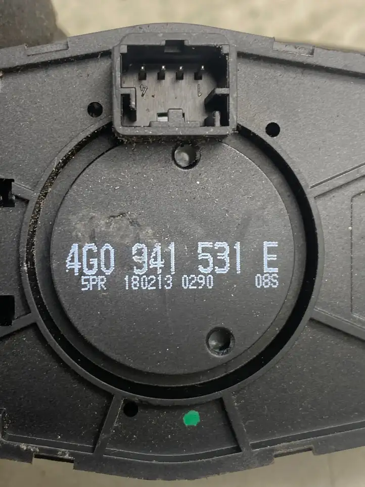 Audi A6 C7 (2011 - 2014) 4G0941531E Включатель фонарей — фото 4