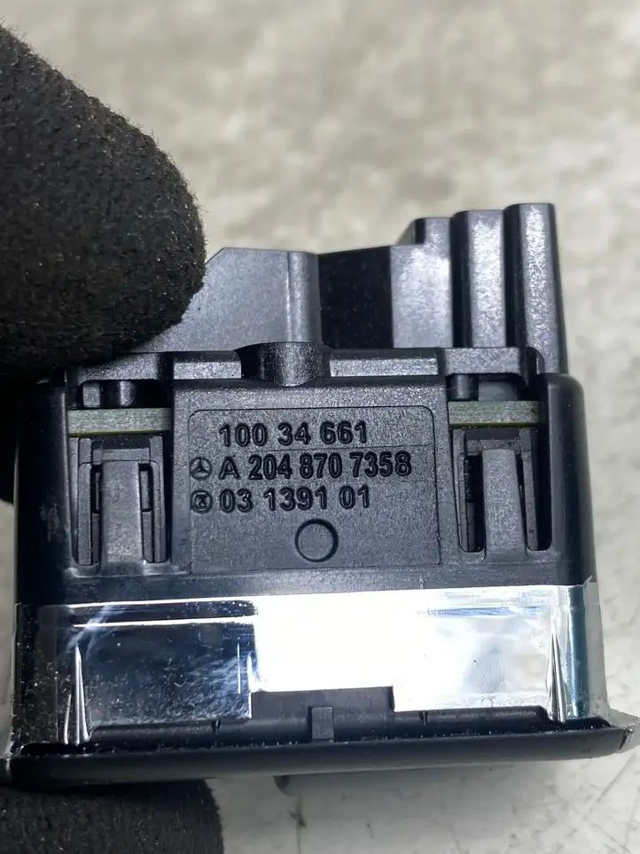 Mercedes-Benz E W212 (2009 - 2016) A2048707358 Блок кнопок стеклоподъемников — фото 4