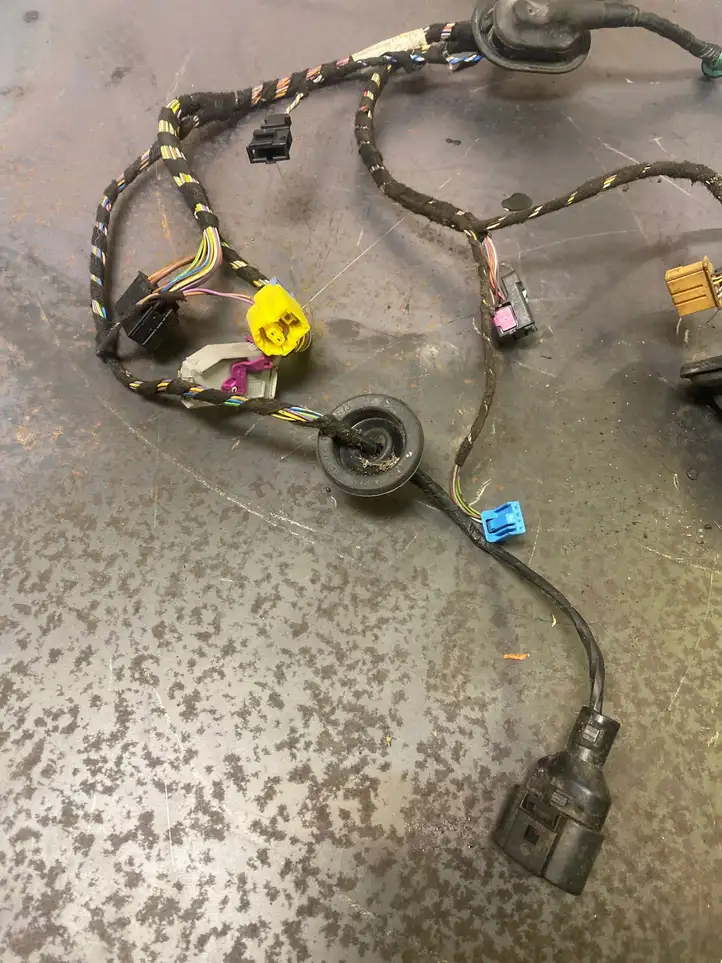 Volkswagen Tiguan (2011 - 2016)  5N0971120A Механизм для электрического подъема окон передней двери (без двигателя)