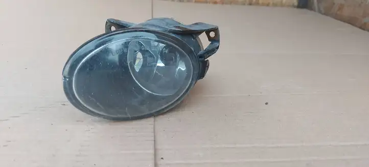 Volkswagen PASSAT B6 (2005 - 2010)  27129300 Передняя противотуманная фара