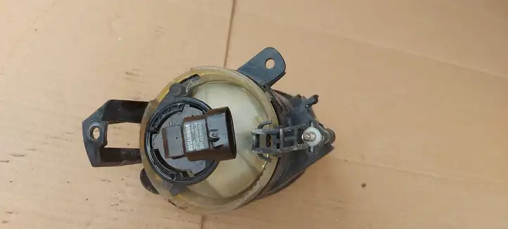 Volkswagen PASSAT B6 (2005 - 2010)  27129300 Передняя противотуманная фара