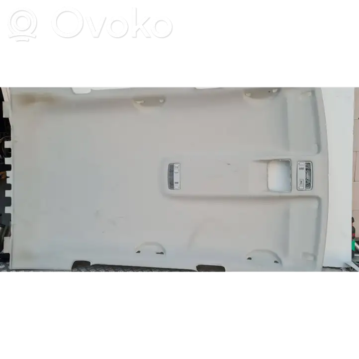 Skoda Octavia Mk2 (1Z) (2004 - 2013)   Потолок
