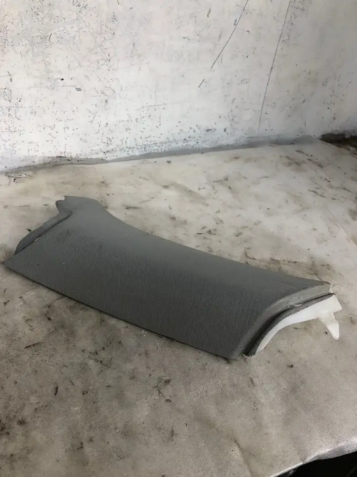 Audi A4 S4 B9 (2015 - 2019) 8w9867288a Верхняя обшивка стойки D — фото 3
