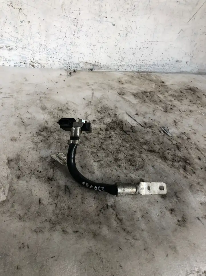 Infiniti Q50 (2013 - 2018) 240804gc1a Плюсовой провод аккумулятора — фото 2