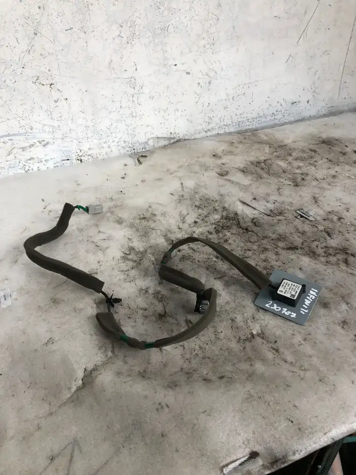 Infiniti Q50 (2013 - 2018) 259754hb0a GPS антенна — фото 2