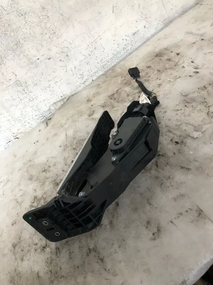 Infiniti Q50 (2013 - 2018) 0280755146 Педаль акселератора — фото 3