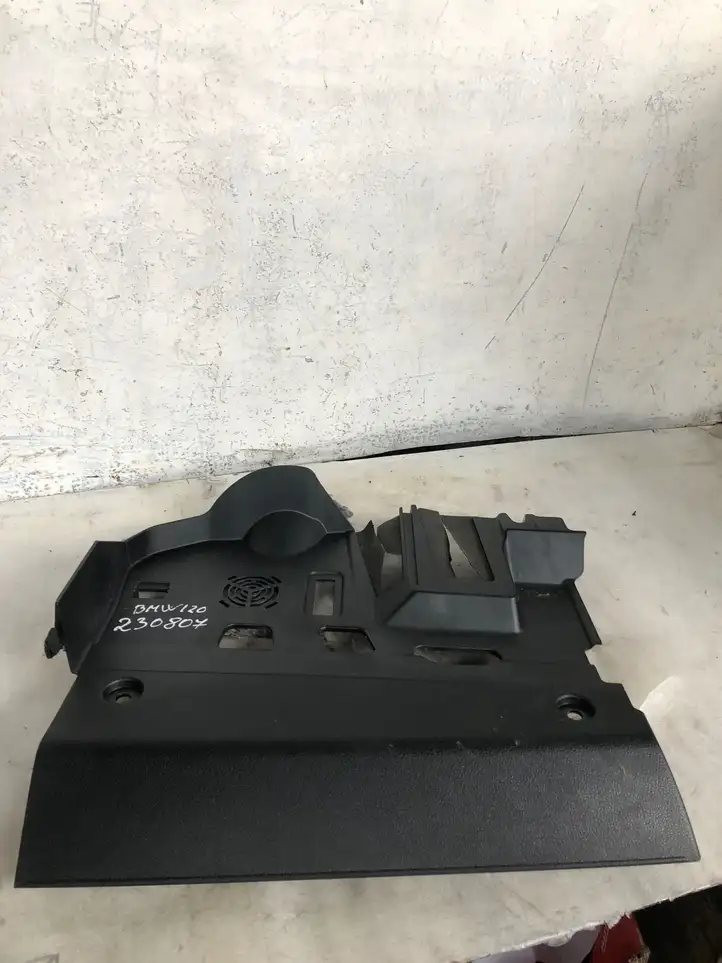 BMW 1 F20 F21 (2011 - 2019) 923659514 Нижняя отделка панели приборов — фото 1