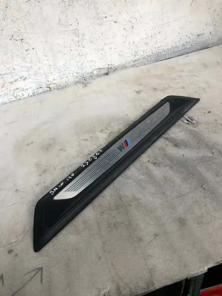 BMW 1 F20 F21 (2011 - 2019) 5147805103705 Внутренняя отделка переднего порога — фото 2