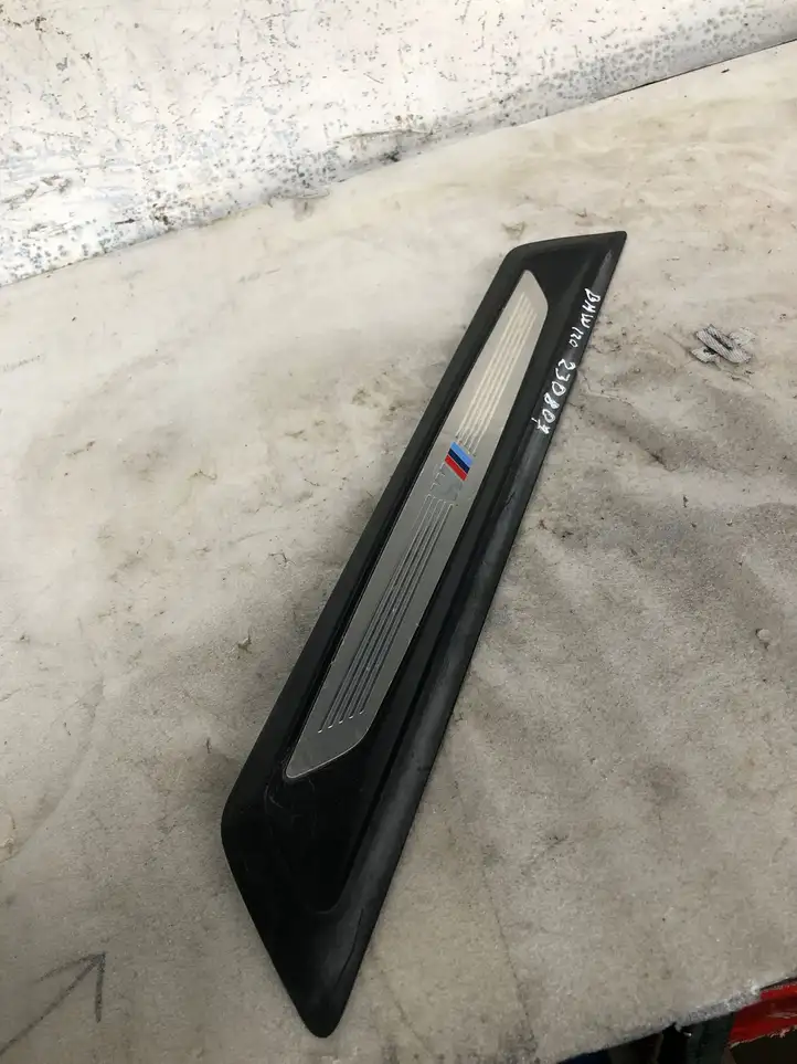 BMW 1 F20 F21 (2011 - 2019) 5147805103705 Внутренняя отделка переднего порога — фото 3