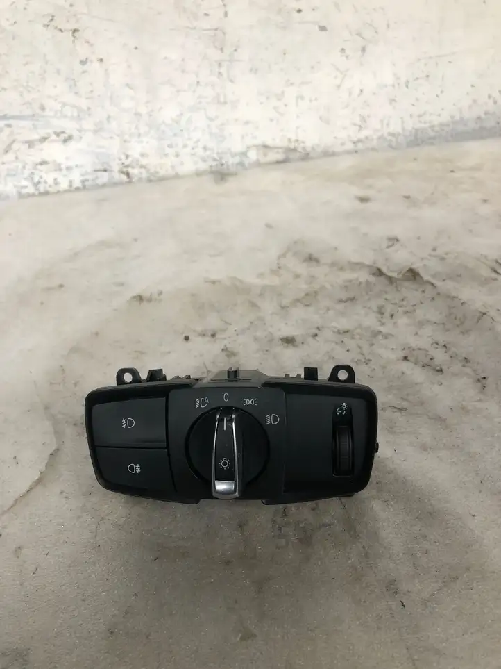 BMW 1 F20 F21 (2011 - 2019) 926530304 Включатель фонарей — фото 1