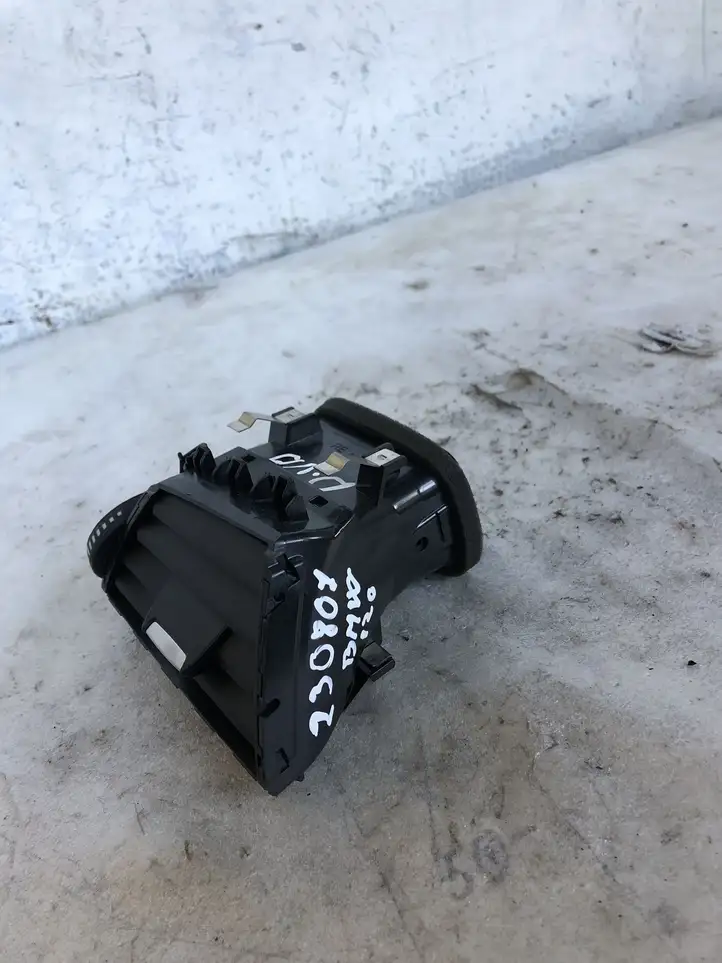 BMW 1 F20 F21 (2011 - 2019) 920535607 Боковой воздушный дефлектор — фото 3