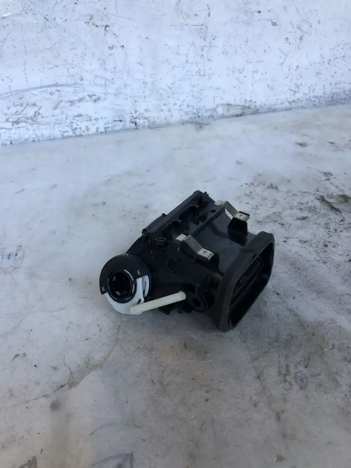 BMW 1 F20 F21 (2011 - 2019) 920535507 Боковой воздушный дефлектор — фото 2