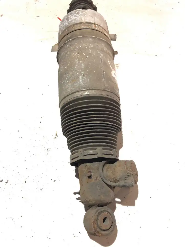 Audi Q7 (2005 - 2009)  7L8616020 Задняя пневматическая (воздушная) подушка с амортизатором