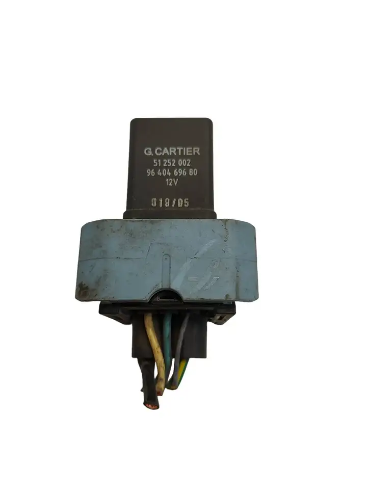 Peugeot 307 (2001 - 2005)  9640469680 Реле подогрева свеч